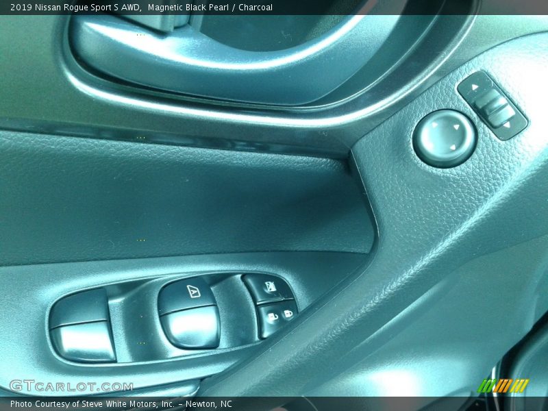 Magnetic Black Pearl / Charcoal 2019 Nissan Rogue Sport S AWD