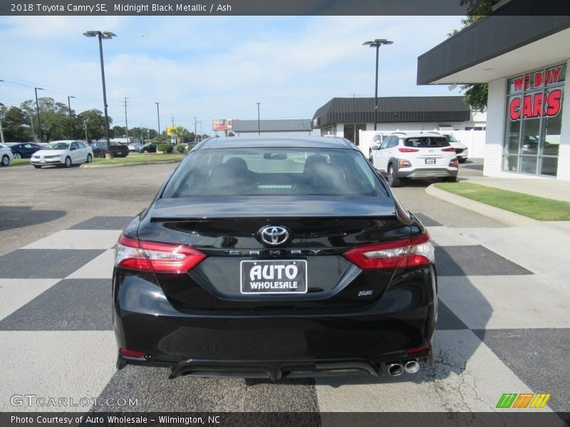Midnight Black Metallic / Ash 2018 Toyota Camry SE