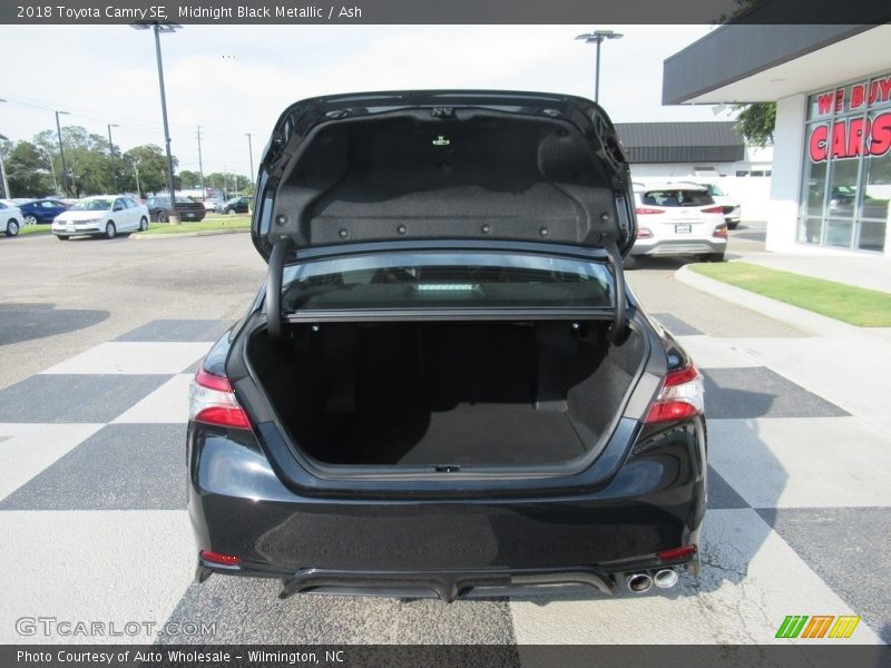 Midnight Black Metallic / Ash 2018 Toyota Camry SE