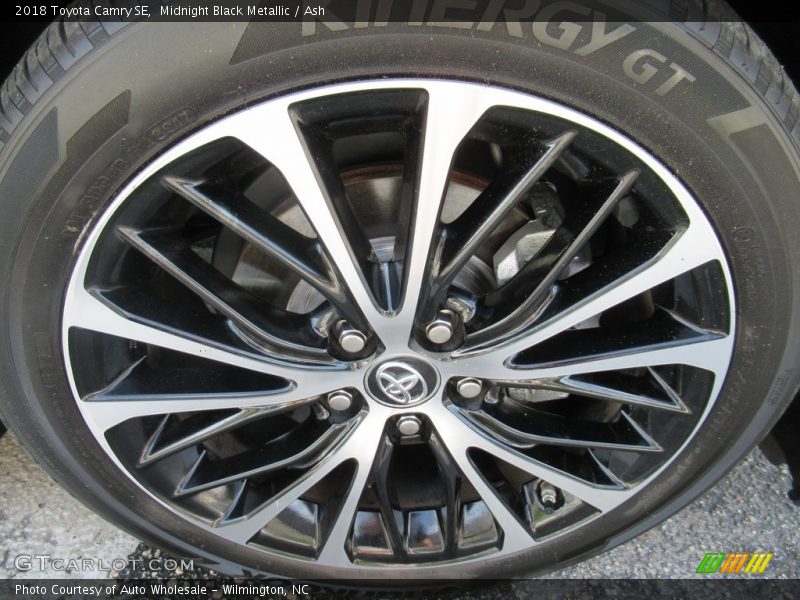 Midnight Black Metallic / Ash 2018 Toyota Camry SE