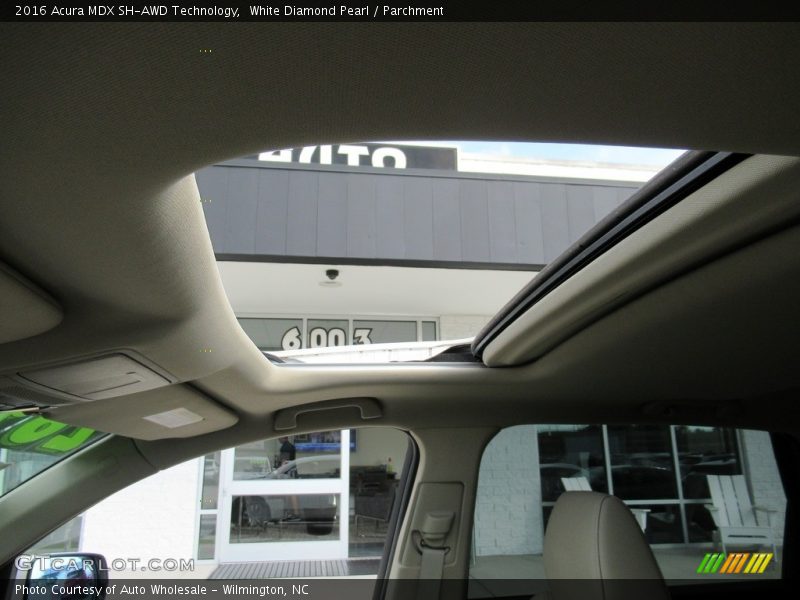 White Diamond Pearl / Parchment 2016 Acura MDX SH-AWD Technology