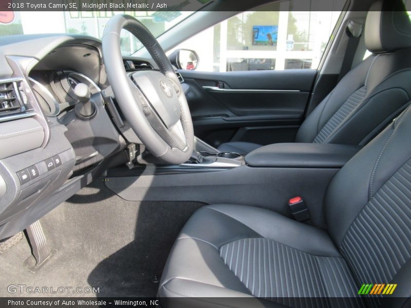 Midnight Black Metallic / Ash 2018 Toyota Camry SE