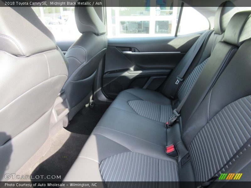 Midnight Black Metallic / Ash 2018 Toyota Camry SE