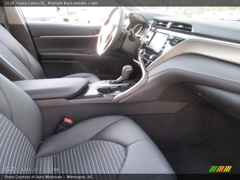Midnight Black Metallic / Ash 2018 Toyota Camry SE