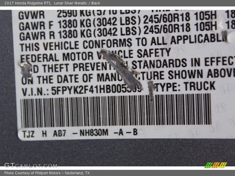 Lunar Silver Metallic / Black 2017 Honda Ridgeline RTS
