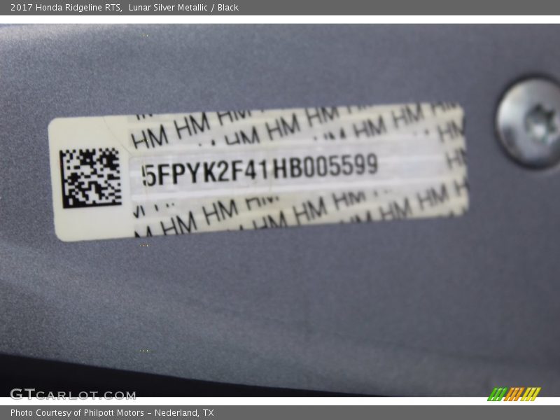 Lunar Silver Metallic / Black 2017 Honda Ridgeline RTS