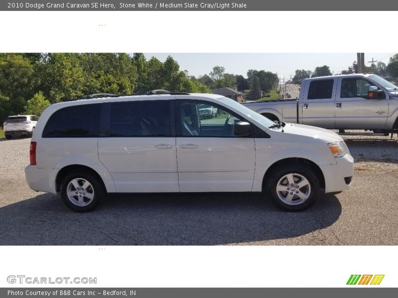 Stone White / Medium Slate Gray/Light Shale 2010 Dodge Grand Caravan SE Hero