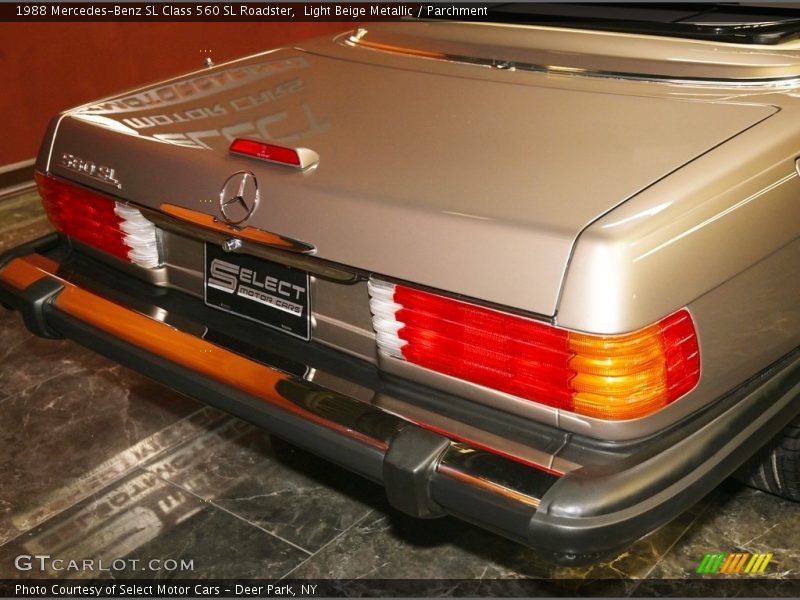 Light Beige Metallic / Parchment 1988 Mercedes-Benz SL Class 560 SL Roadster