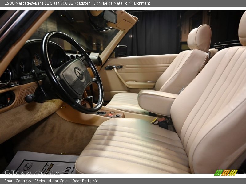 Light Beige Metallic / Parchment 1988 Mercedes-Benz SL Class 560 SL Roadster