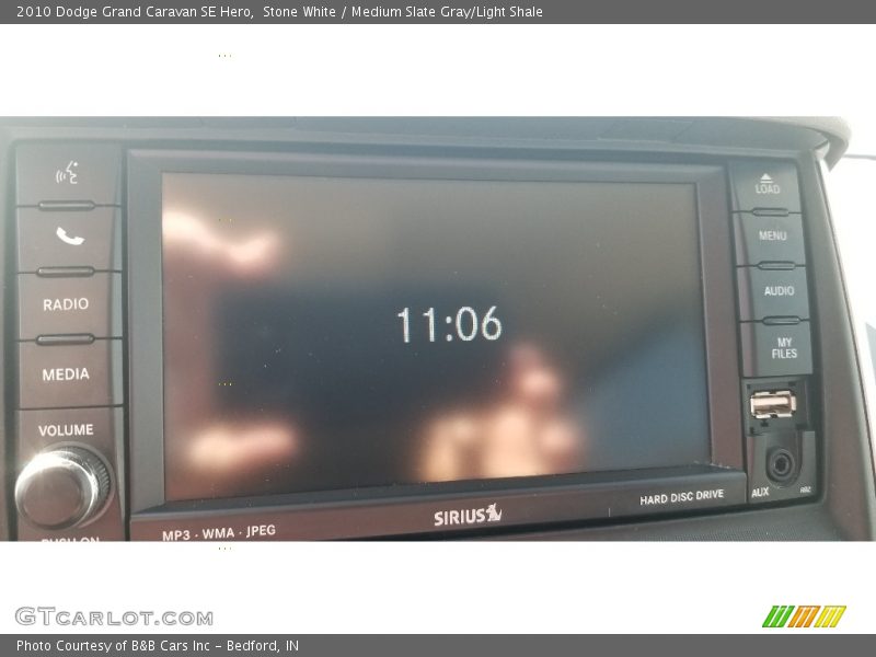 Stone White / Medium Slate Gray/Light Shale 2010 Dodge Grand Caravan SE Hero