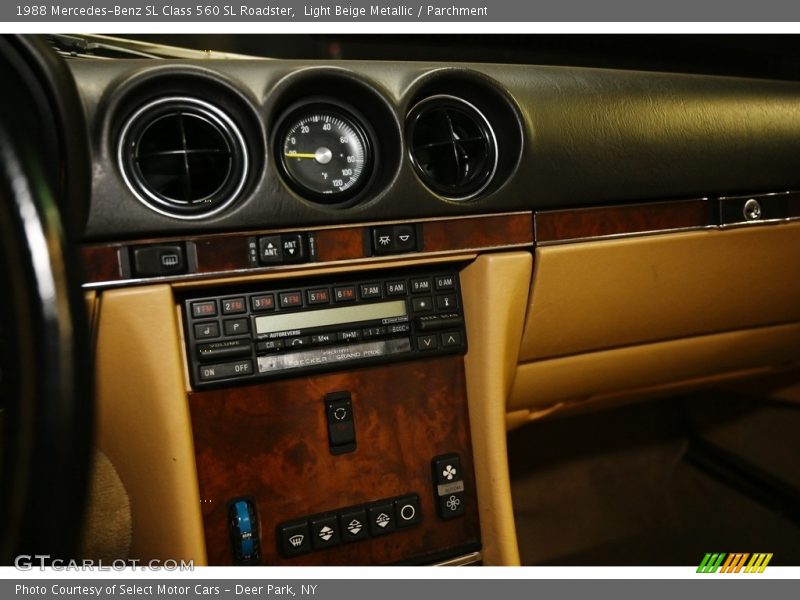Light Beige Metallic / Parchment 1988 Mercedes-Benz SL Class 560 SL Roadster