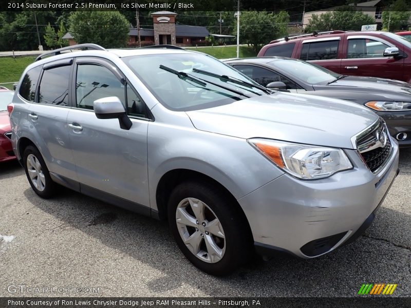 Front 3/4 View of 2014 Forester 2.5i Premium
