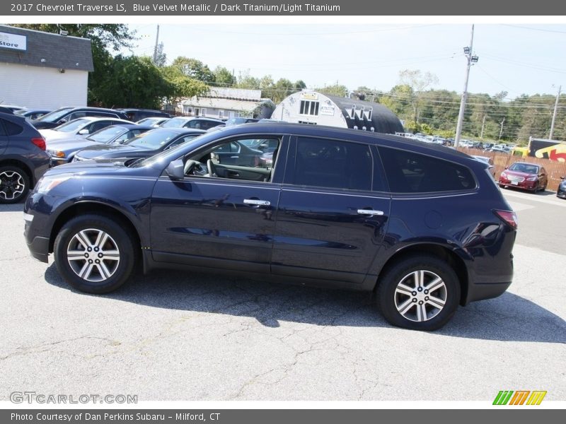 Blue Velvet Metallic / Dark Titanium/Light Titanium 2017 Chevrolet Traverse LS
