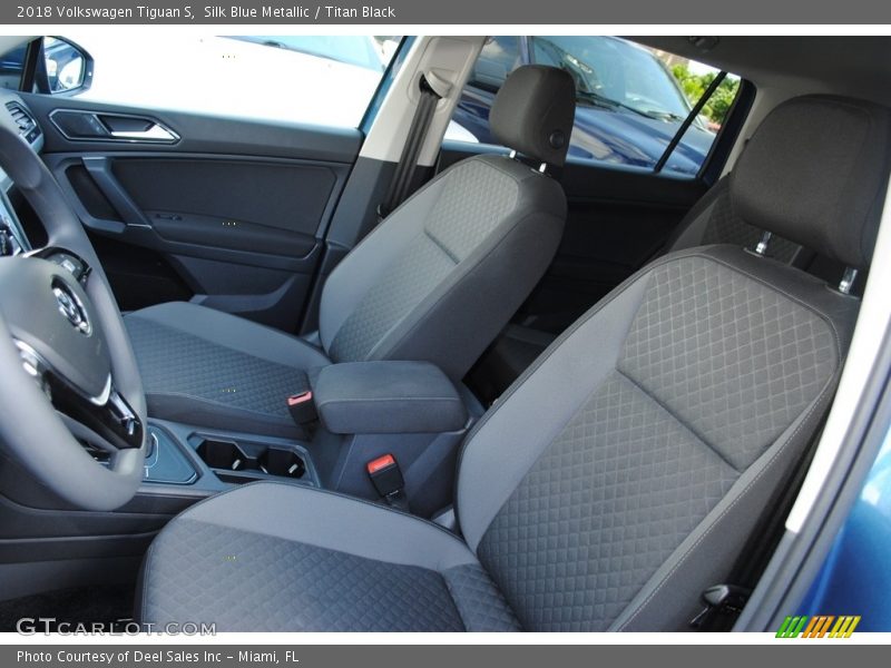 Front Seat of 2018 Tiguan S