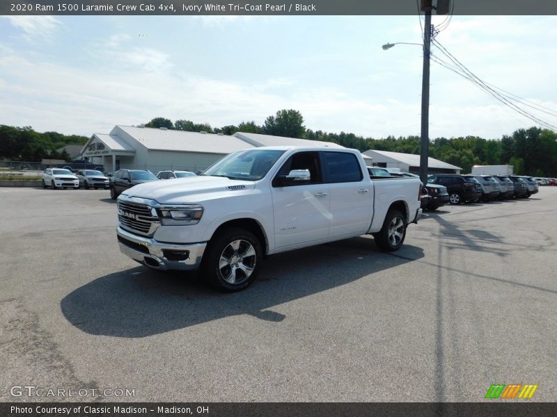 Ivory White Tri-Coat Pearl / Black 2020 Ram 1500 Laramie Crew Cab 4x4