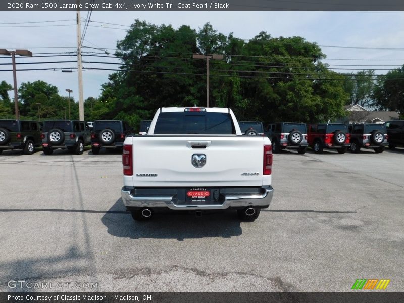 Ivory White Tri-Coat Pearl / Black 2020 Ram 1500 Laramie Crew Cab 4x4