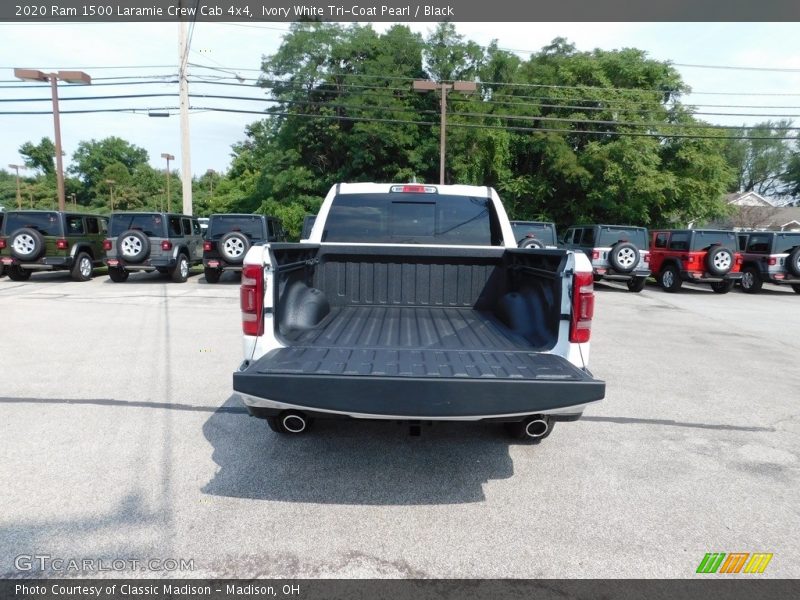 Ivory White Tri-Coat Pearl / Black 2020 Ram 1500 Laramie Crew Cab 4x4