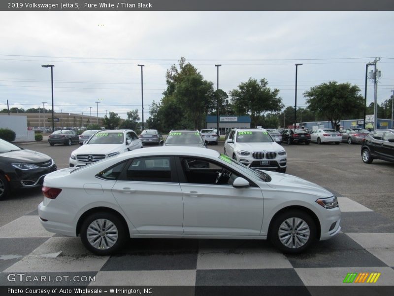 Pure White / Titan Black 2019 Volkswagen Jetta S