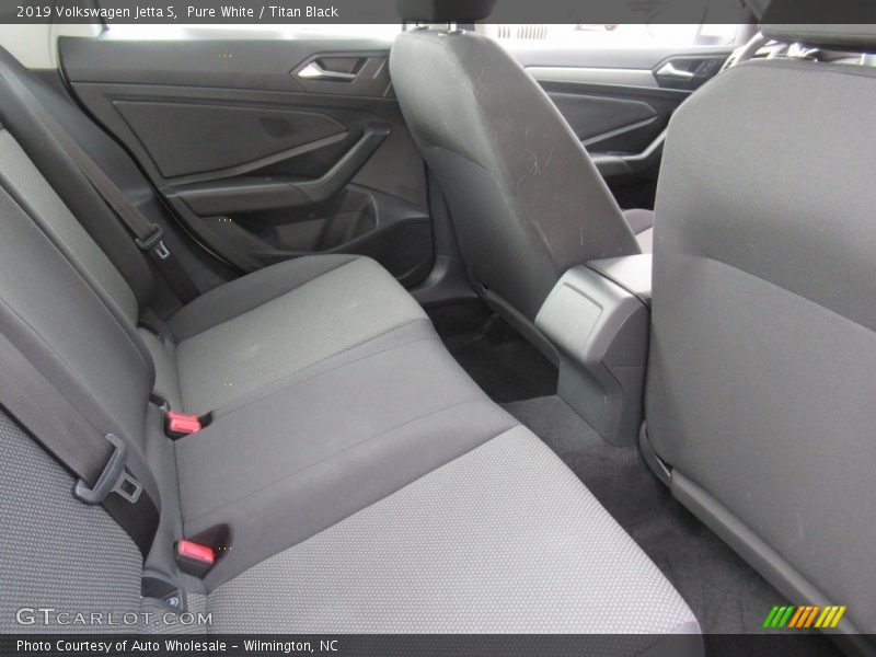 Pure White / Titan Black 2019 Volkswagen Jetta S