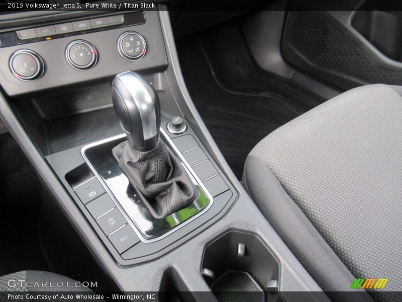 Pure White / Titan Black 2019 Volkswagen Jetta S