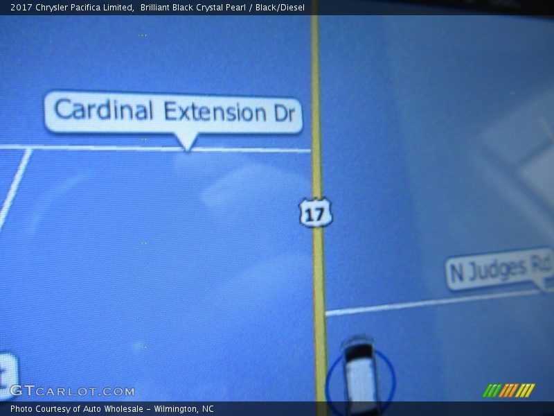 Brilliant Black Crystal Pearl / Black/Diesel 2017 Chrysler Pacifica Limited