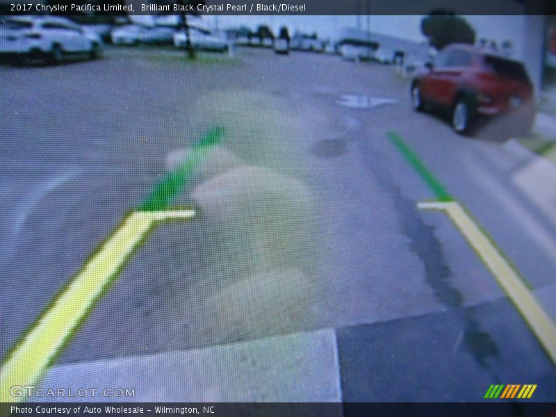 Brilliant Black Crystal Pearl / Black/Diesel 2017 Chrysler Pacifica Limited