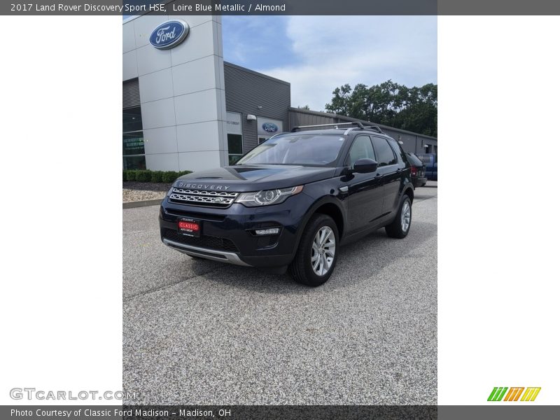 Loire Blue Metallic / Almond 2017 Land Rover Discovery Sport HSE