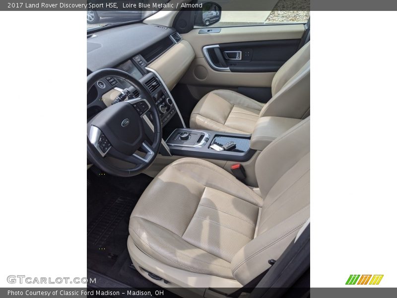 Loire Blue Metallic / Almond 2017 Land Rover Discovery Sport HSE