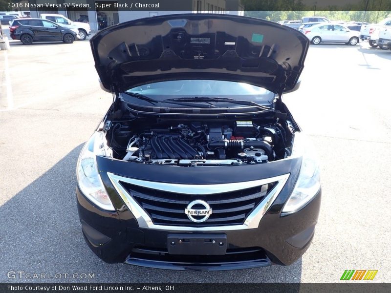 Super Black / Charcoal 2016 Nissan Versa SV Sedan