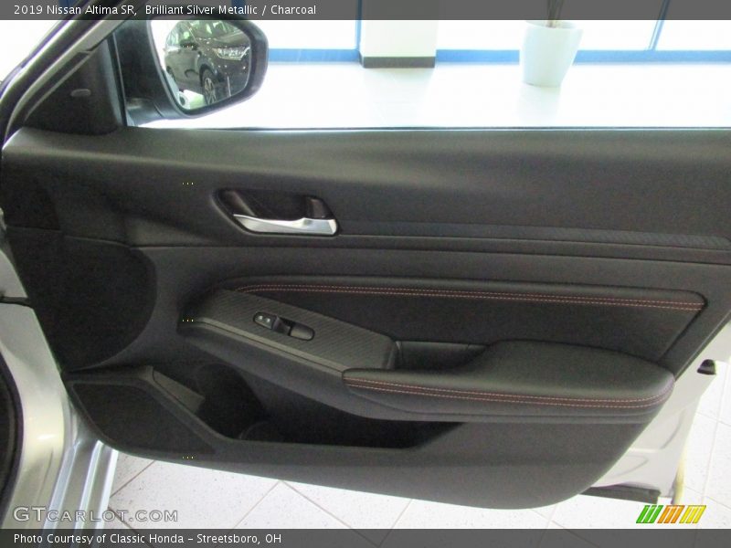 Brilliant Silver Metallic / Charcoal 2019 Nissan Altima SR