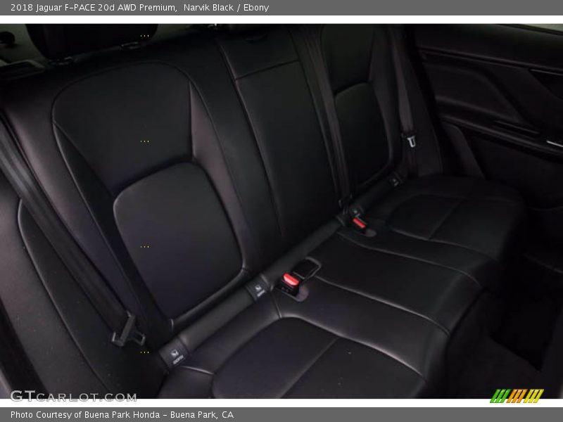 Narvik Black / Ebony 2018 Jaguar F-PACE 20d AWD Premium