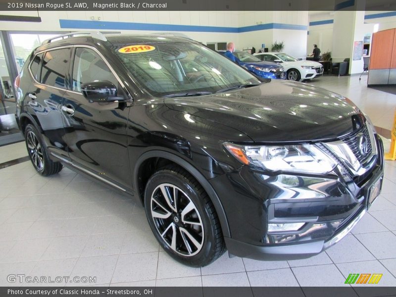 Magnetic Black / Charcoal 2019 Nissan Rogue SL AWD