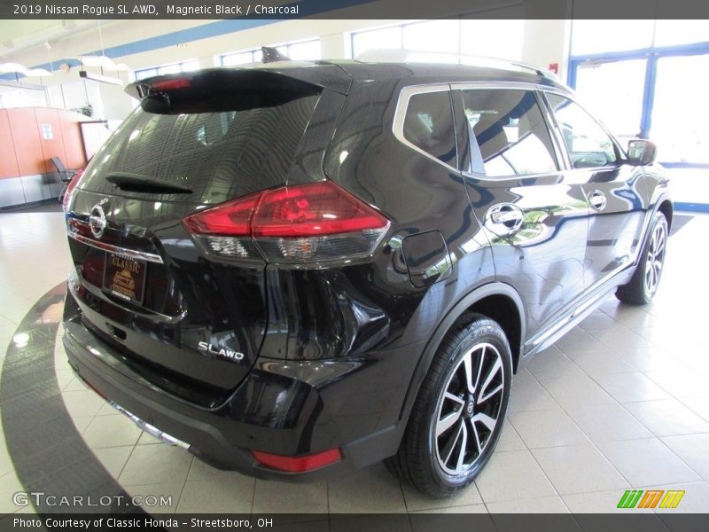 Magnetic Black / Charcoal 2019 Nissan Rogue SL AWD