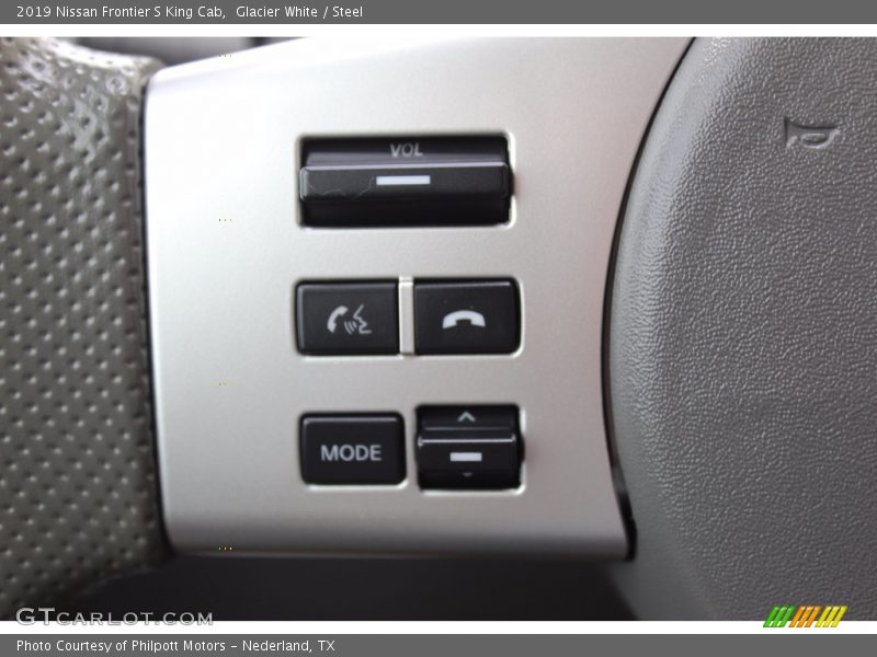 Glacier White / Steel 2019 Nissan Frontier S King Cab