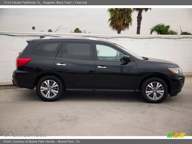 Magnetic Black Pearl / Charcoal 2019 Nissan Pathfinder SL