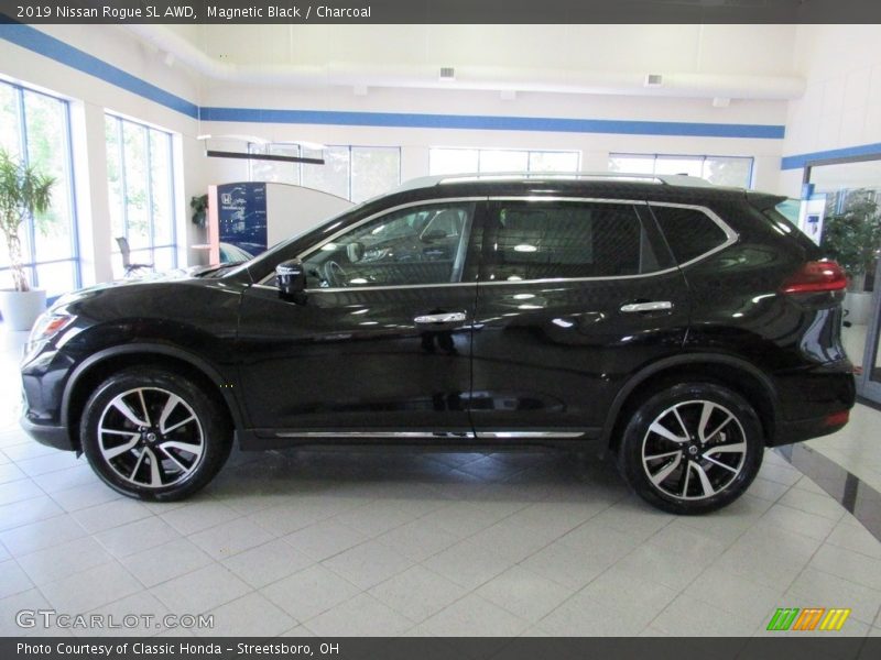 Magnetic Black / Charcoal 2019 Nissan Rogue SL AWD