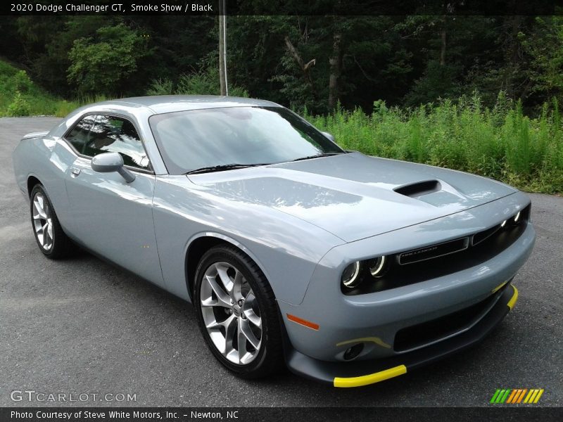 Front 3/4 View of 2020 Challenger GT