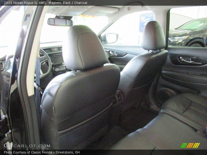 Magnetic Black / Charcoal 2019 Nissan Rogue SL AWD