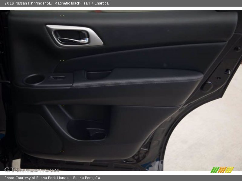 Magnetic Black Pearl / Charcoal 2019 Nissan Pathfinder SL