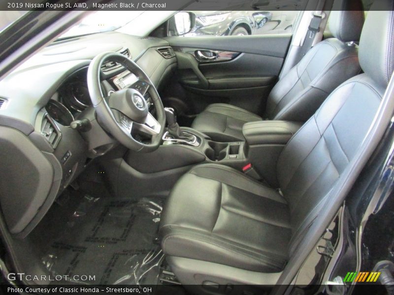 Magnetic Black / Charcoal 2019 Nissan Rogue SL AWD