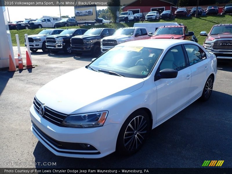 Pure White / Black/Ceramique 2016 Volkswagen Jetta Sport