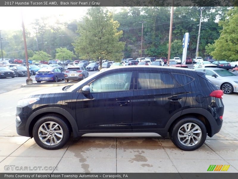 Black Noir Pearl / Gray 2017 Hyundai Tucson SE AWD