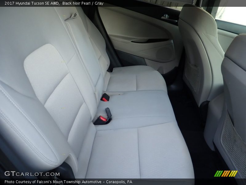 Black Noir Pearl / Gray 2017 Hyundai Tucson SE AWD