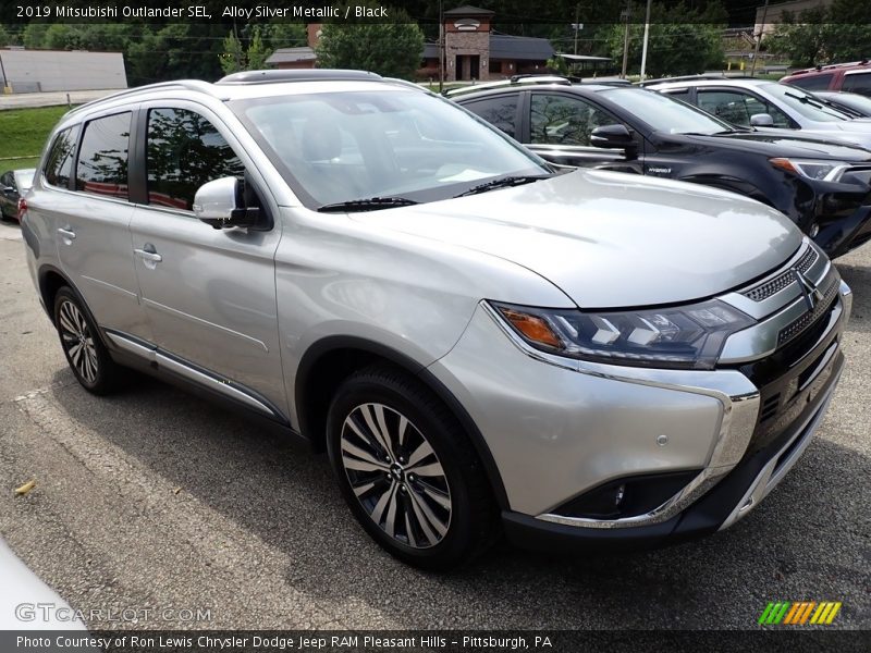 Alloy Silver Metallic / Black 2019 Mitsubishi Outlander SEL