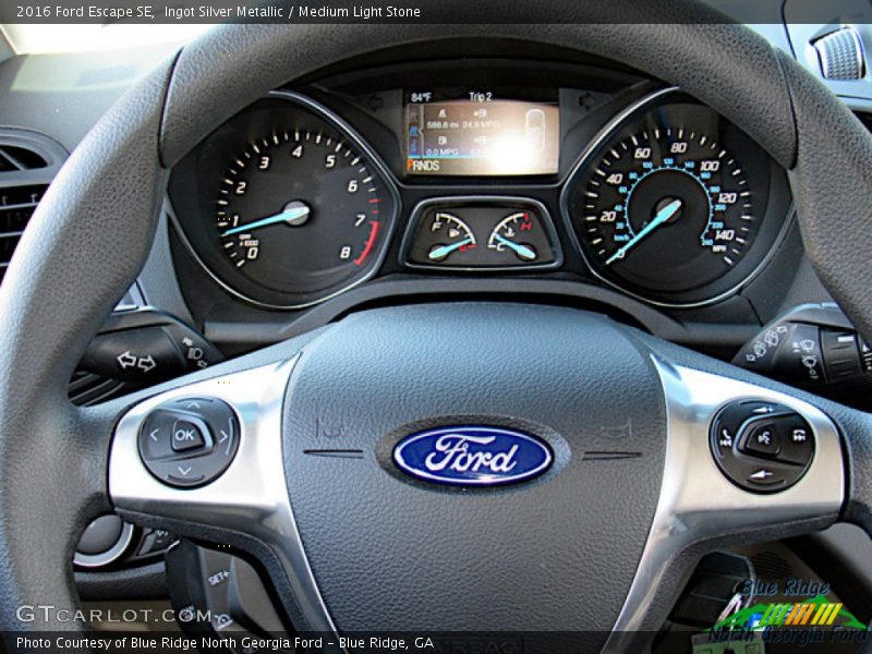 Ingot Silver Metallic / Medium Light Stone 2016 Ford Escape SE