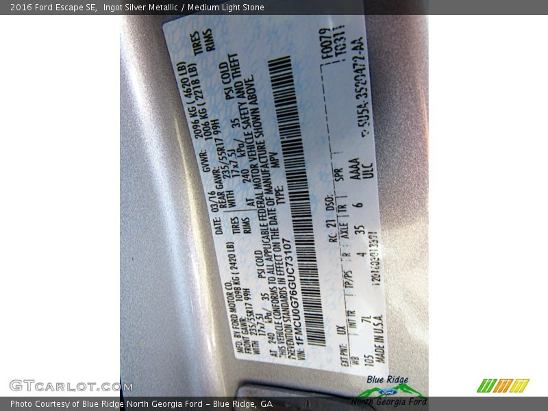 Ingot Silver Metallic / Medium Light Stone 2016 Ford Escape SE