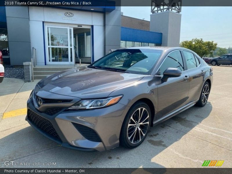 Predawn Gray Mica / Black 2018 Toyota Camry SE