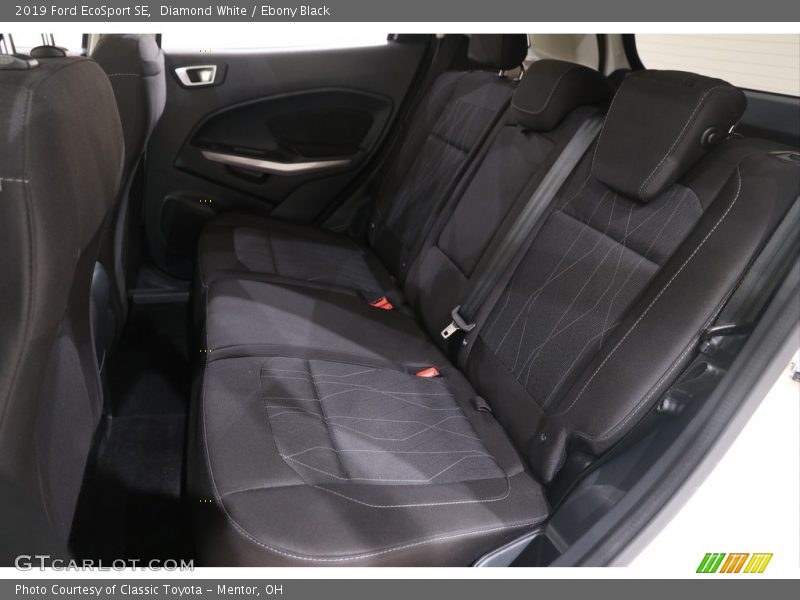 Diamond White / Ebony Black 2019 Ford EcoSport SE