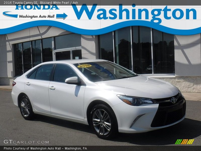 Blizzard White Pearl / Ash 2016 Toyota Camry SE