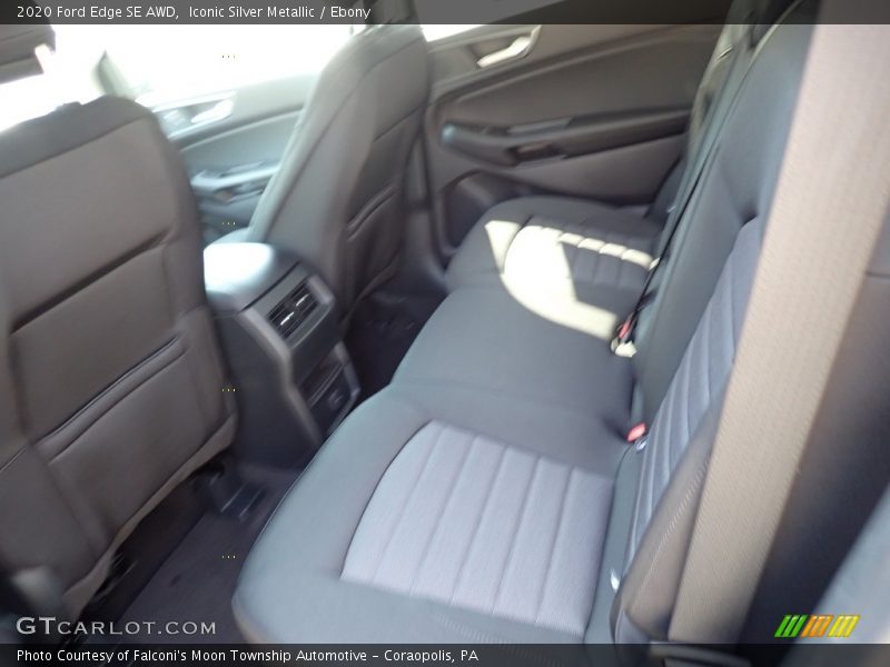 Iconic Silver Metallic / Ebony 2020 Ford Edge SE AWD